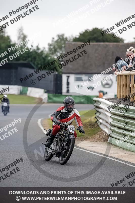 Vintage motorcycle club;eventdigitalimages;mallory park;mallory park trackday photographs;no limits trackdays;peter wileman photography;trackday digital images;trackday photos;vmcc festival 1000 bikes photographs